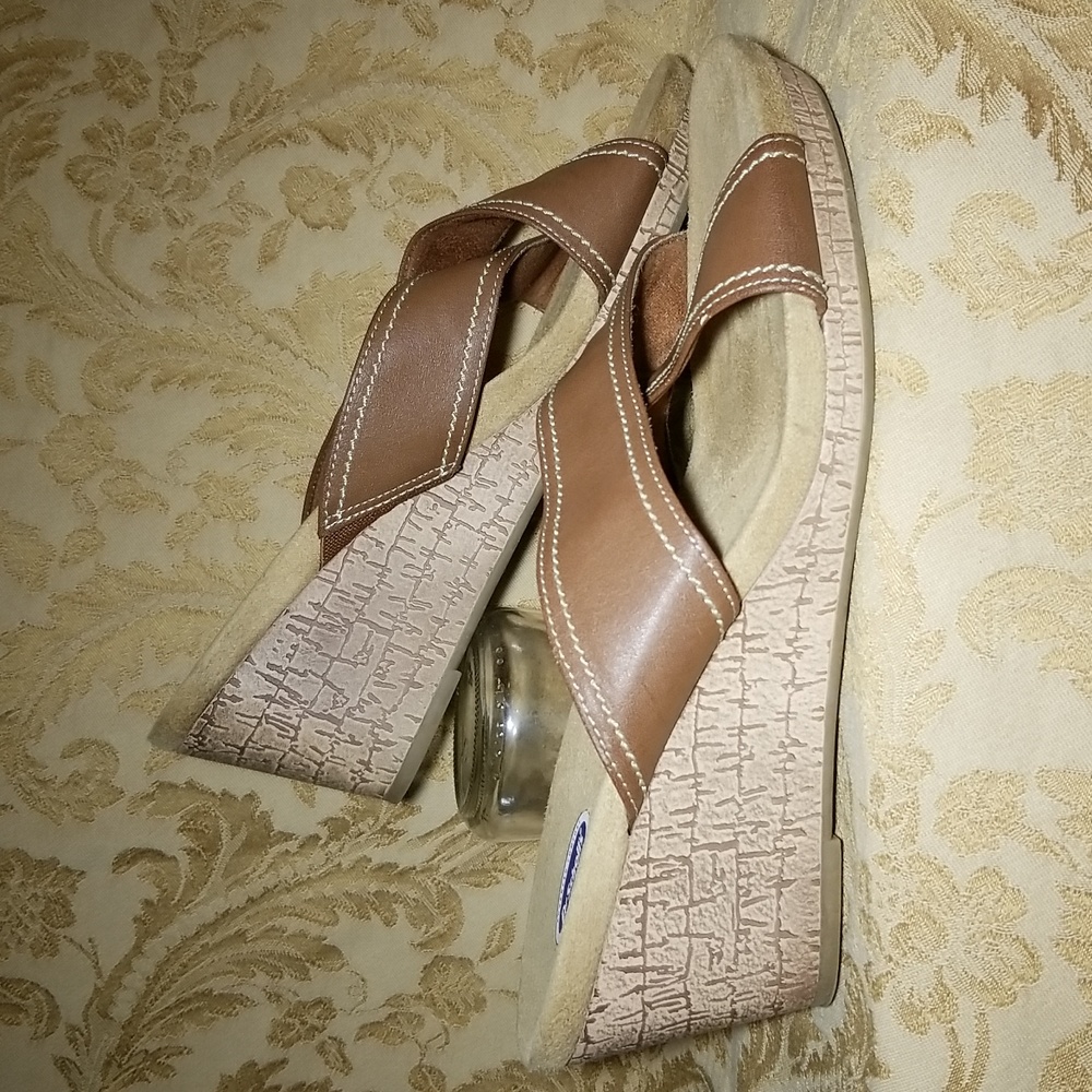 DrScholl's open toe, strap wedge sandals,women's, vegan leather brown .